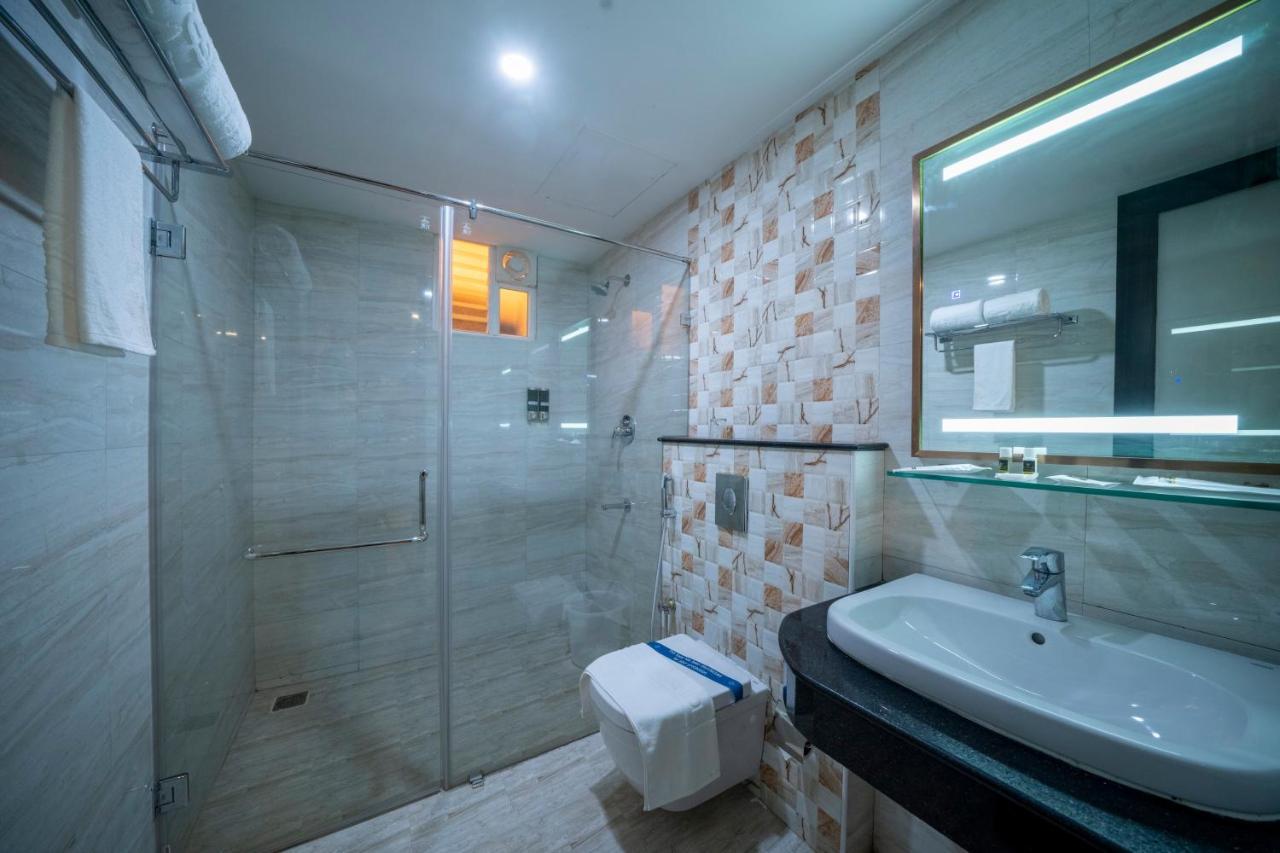 CR Grande Hotell Madurai Exteriör bild